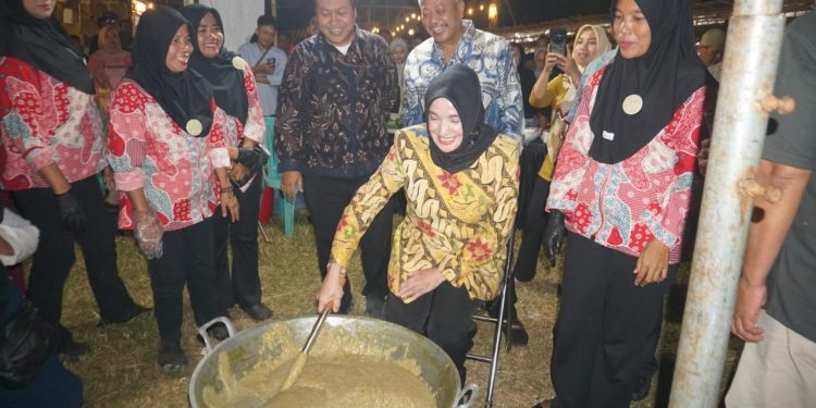 Sukses Digelar, Festival Bubur Suro Pekalongan Hidupkan UMKM