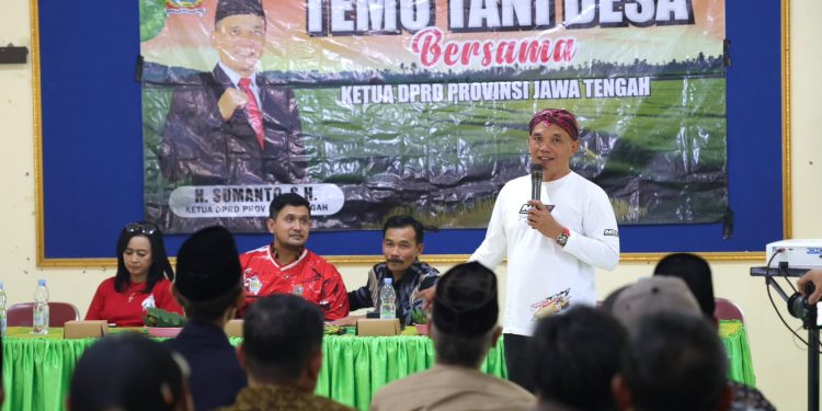 Sumanto Ajak Petani Kembangkan Kangkung dan Ayam Kampung