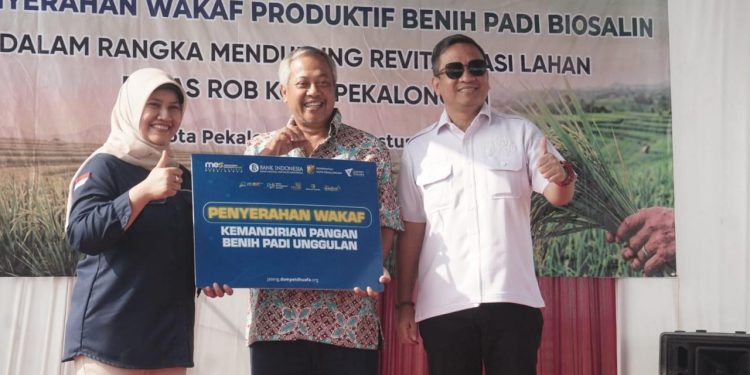 Dorong Kota Wakaf : MES Pekalongan Himpun Rp74 Juta Dana Wakaf untuk Pertanian