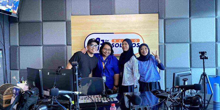 Fashion Designer Rory Wardana Sarankan Pilih Pakaian Berkualitas