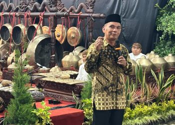 Sumanto Gelar Wayang Kulit Lakon Songsong Tunggul Naga di Karanganyar