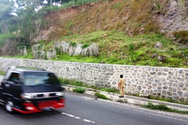 2 Titik Jalan di Salatiga Rawan Longsor! Di Mana?