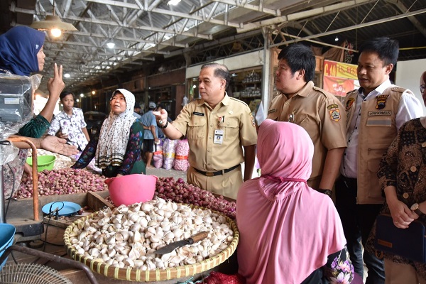 Harga Bawang Putih di Semarang Turun Jadi Rp29.000/Kg