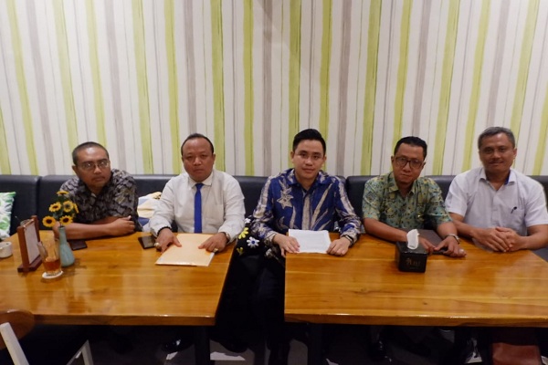 Dituduh Plagiat, Rektor Unnes Laporkan Pegiat Sosial Ini ke Polda Jateng