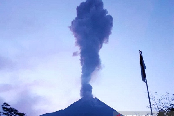 Status Merapi Naik Jadi Siaga, Ganjar Minta Warga Jangan Panik