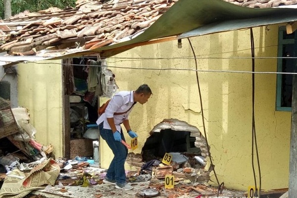 Tabung Uap Industri Konfeksi Kudus Meledak, Pekerja Terluka
