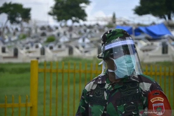 Pakar Forensik Semarang Sebut Pemakaman Jenazah Covid-19 Tak Perlu APD Lengkap, Cukup Masker & Sarung Tangan