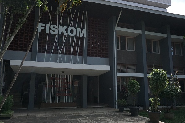 Dies Natalis Ke-20 Fiskom UKSW Salatiga Digelar Daring