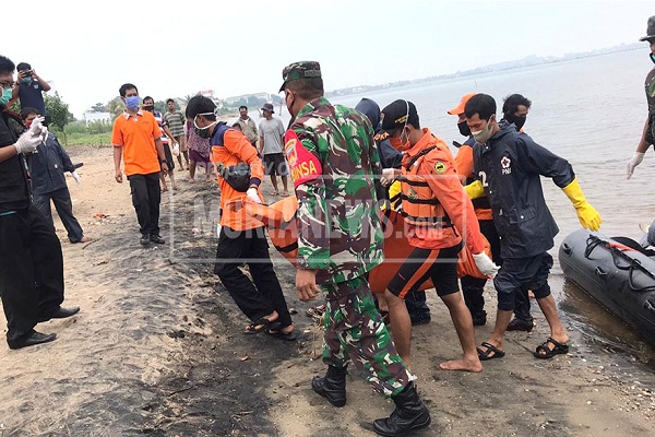 Jasad Wanita Terapung di Perairan Pulau Panjang Jepara