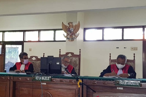 3 Jaksa Kejaksaan Jateng Wajib Kembalikan Uang Suap