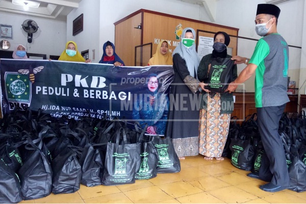 Legislator Jateng Rangkul Muslimat dan Perempuan Bangsa Jepara di Masa Covid-19