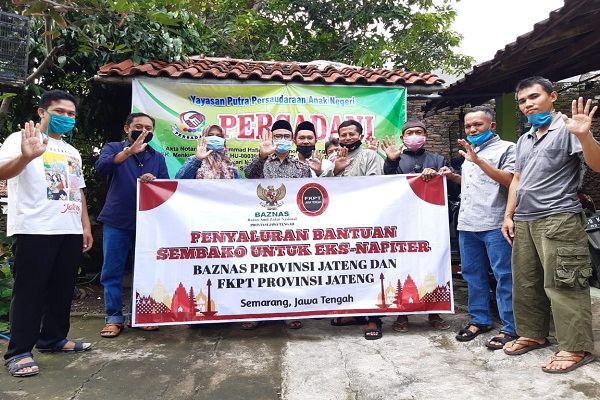 FKPT & Baznas Jateng Beri Sembako ke Eks Napi Teroris