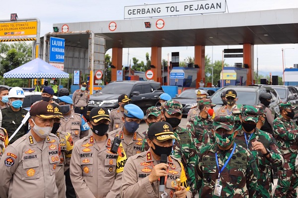 Operasi Ketupat Candi 2020 di Tol Pejagan Brebes Berhasil Halau 4.722 Kendaraan Pemudik