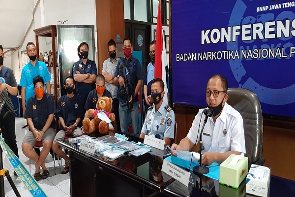 Manfaatkan Celah PSBB, Perempuan Pekalongan Jadi Kurir Narkoba