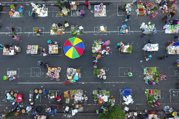 Pasar Pagi Salatiga Dibuka Lagi, Pedagang Wajib Pakai Face Shield