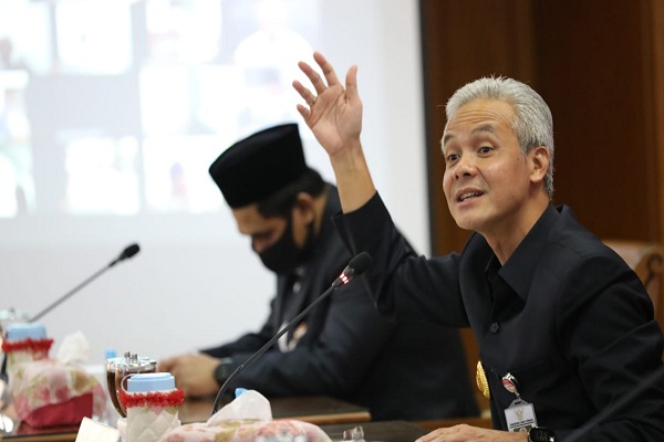 Solo Disebut Zona Hitam, Ganjar: Yang Hitam Itu Bajumu!!!