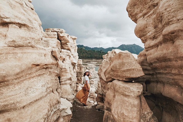 Eksotisnya Lubang Sewu, Grand Canyon Ala Wonosobo