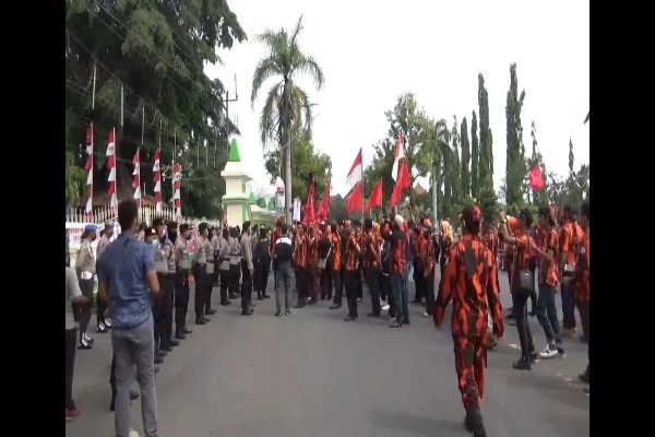 Polres Tegal Amankan Aksi Damai Penolakan RUU HIP oleh Pemuda Pancasila
