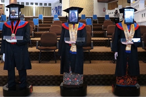 Undip Gelar Wisuda Secara Online & Offline