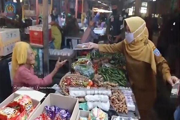 Cegah Penularan Virus Corona, Bupati Tegal Sidak Pasar Tradisional