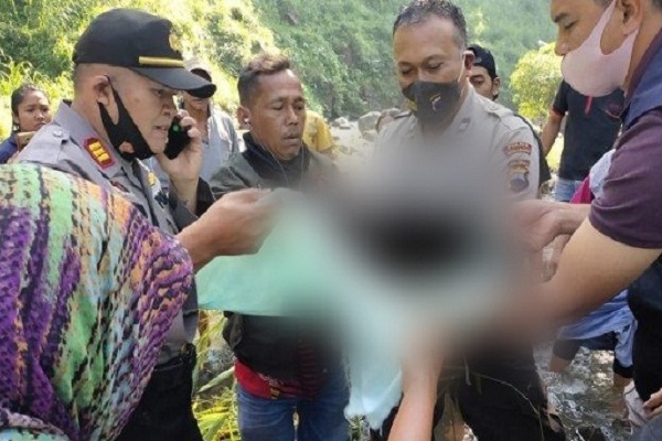 Diduga Dibuang, Jasad Bayi Ditemukan di Sungai Serang Semarang