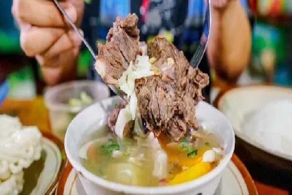 Ada Sop Tulang Sapi Segar di Demak