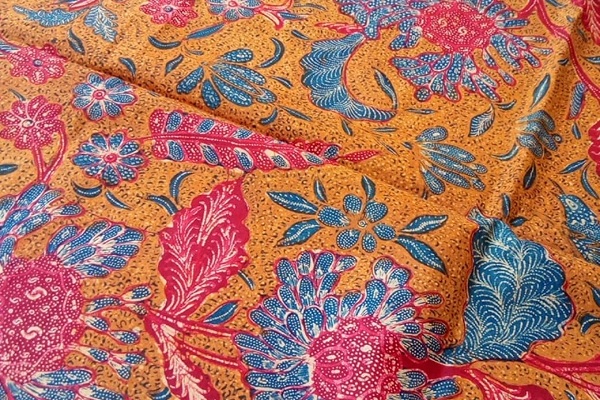 Tilik Uniknya Pembuatan Batik Tiga Negeri