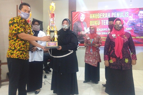 Gelis Ibu Cara Disdik Grobogan Lecut Gerakan Literasi