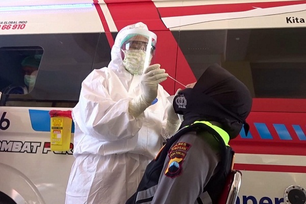 Tercemari Covid-19, Tes Swab Massal Digelar di Mapolres Grobogan