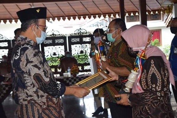 Banyumas Anugerahkan Penghargaan untuk 10 Inovasi Terbaik