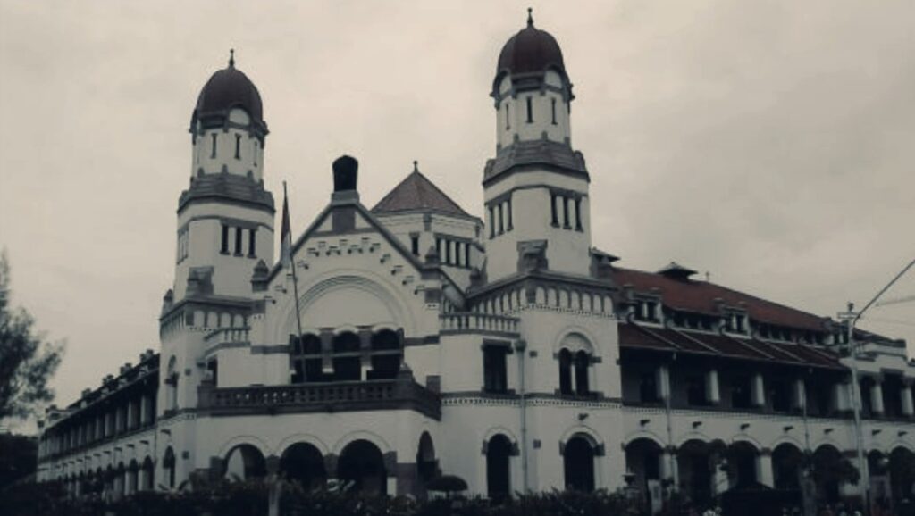 Viral! Bikin Vlog di Lawang Sewu Semarang Bayar Rp3 Juta Per Jam