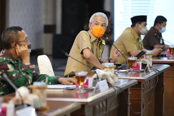 Puluhan Pelajar SMP di Jepara Positif Covid-19, Ganjar Perintahkan Sekolah Ditutup
