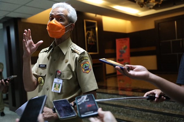 Ada Klaster Demo di Semarang, Ganjar Minta Pengunjuk Rasa Datang ke Disnakertrans