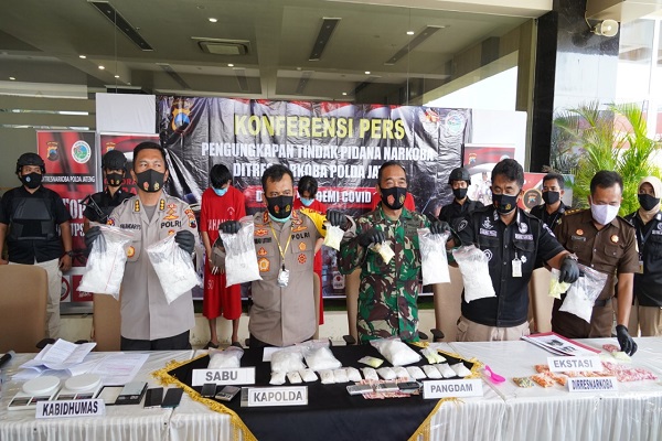 Berawal dari LP Semarang, Polda Jateng Ungkap Peredaran 8,1 Kg Sabu-Sabu