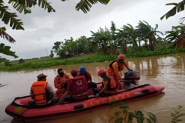 Kalah Hompimpa, Remaja Kudus Hanyut di Sungai Piji