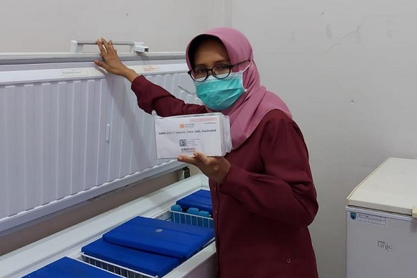 Pertengahan Februari, Nakes se-Jateng Sudah Divaksin