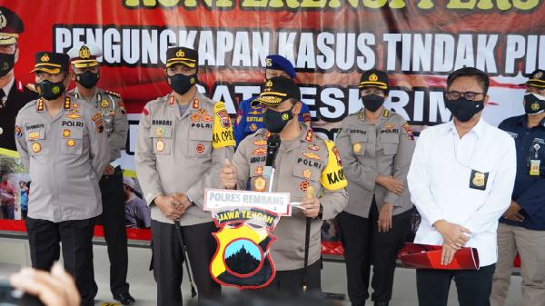 Polisi Tetapkan Penabuh Gamelan Sebagai Tersangka Pembunuhan Dalang Rembang & Keluarga