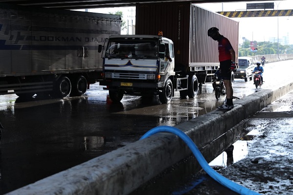 Banjir Semarang Mulai Surut, Ganjar Minta Normalisasi Sungai
