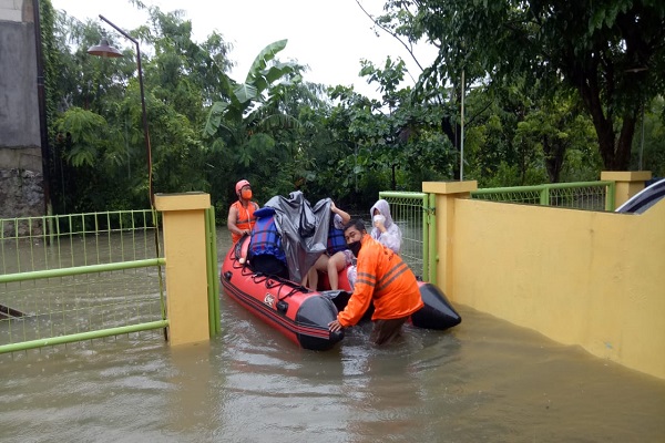 Sempat Setinggi 1,2 Meter, Banjir di Ngaliyan Mulai Surut