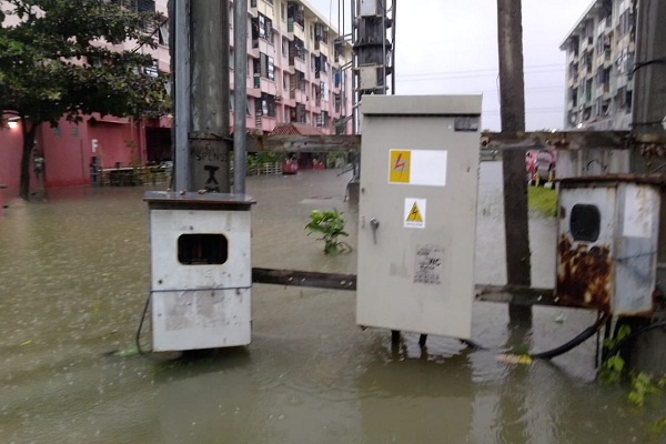 Banjir Kepung Semarang, PLN Lakukan Pemadaman Listrik