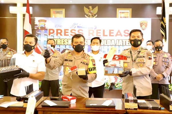 Polda Jateng Ungkap Pencurian Pulsa & Voucer Game Telkomsel, Nilainya Capai Rp1,5 M