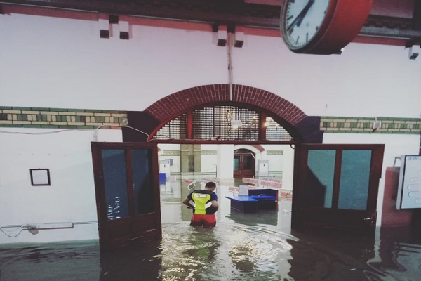 Hujan Lebat, Stasiun Tawang Banjir Lagi