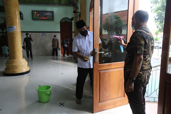 Bulan Puasa, Wali Kota Semarang Kembali Gencarkan Gerakan Jarik Masjid