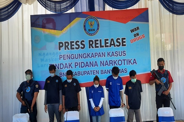 Hari Kartini, Ibu Rumah Tangga di Banyumas Ketangkap Jualan Tembakau Gorila