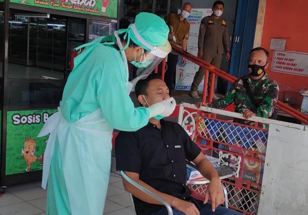 Pengunjung Positif Covid-19 dari Tes Acak, Pasar Raya Luwes Purwodadi Tak Ditutup