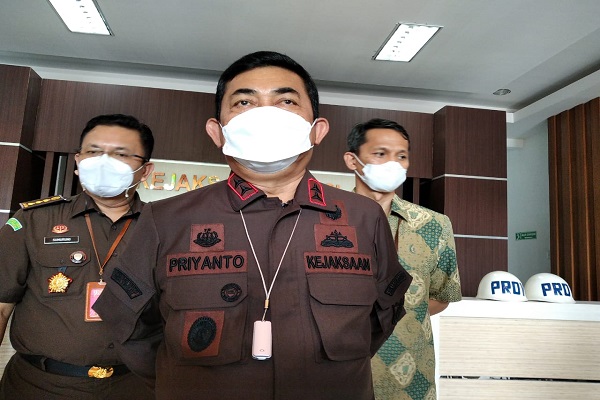 Kejati Jateng Tahan 3 Tersangka Kasus Korupsi BPR Salatiga