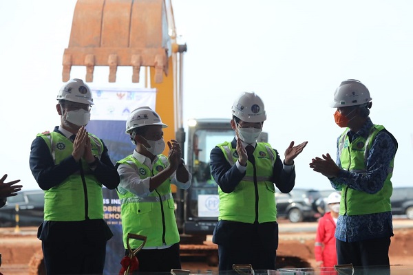  Pabrik Kaca Korea Dibangun di Batang, Potensi Serap 1.200 Tenaga Kerja