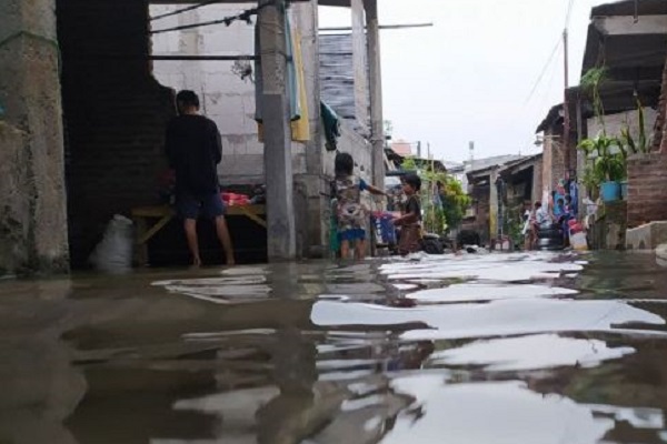 Lebaran Dalam Rob, Warga Tambaklorok Tagih Janji Wali Kota Semarang