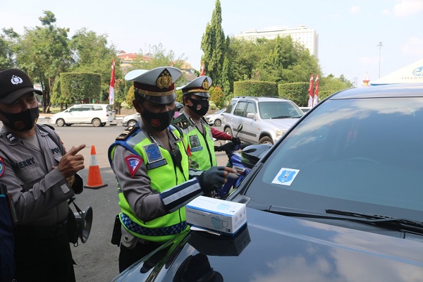 Tak Hanya di Perbatasan, Tes Acak untuk Pemudik Juga Digelar di Simpang Lima Semarang