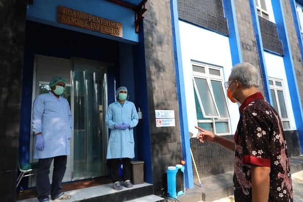 Ganjar Ingin Balai Litbang Vektor Salatiga Bisa Deteksi Covid-19 Varian Baru